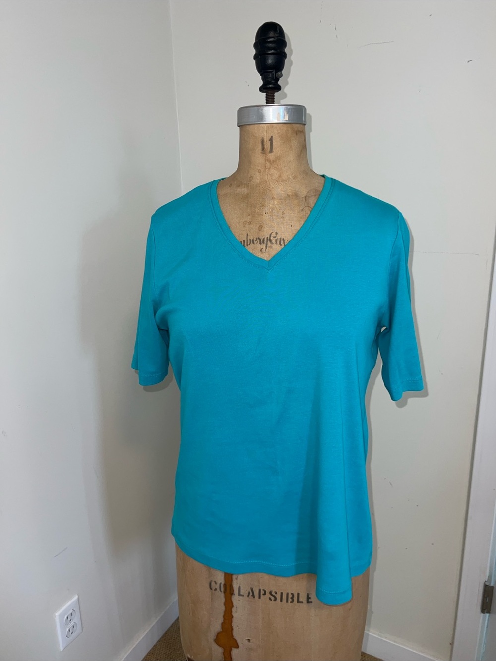 Chico's Turquoise V-Neck Short Sleeve Top